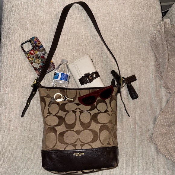 Coach Legacy Signature Hobo - Picture 1 of 15
